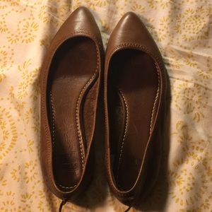 Frye Regina brown leather flats size 9